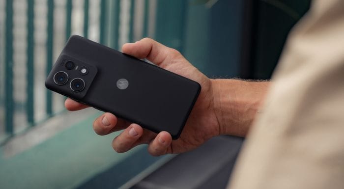 Motorola Edge 50 Pro: Sleek, Powerful & Customisable